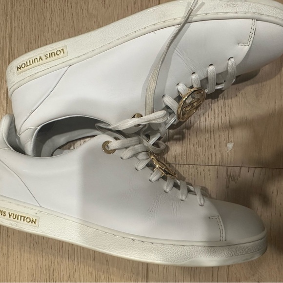 Louis Vuitton sneakers size 37.5 - Picture 4 of 9